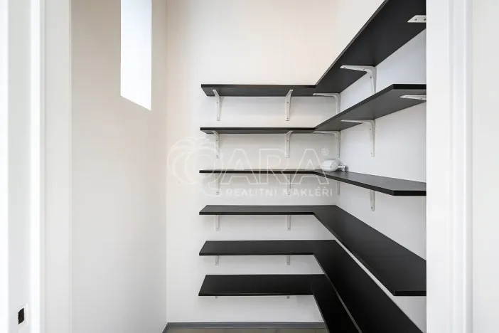 Pronájem bytu 4+1, Praha - Vinohrady, Polská, 147 m2