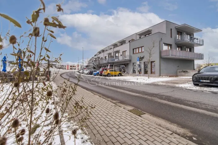 Pronájem obchodního prostoru, Praha - Hostavice, U Hostavického potoka, 53 m2