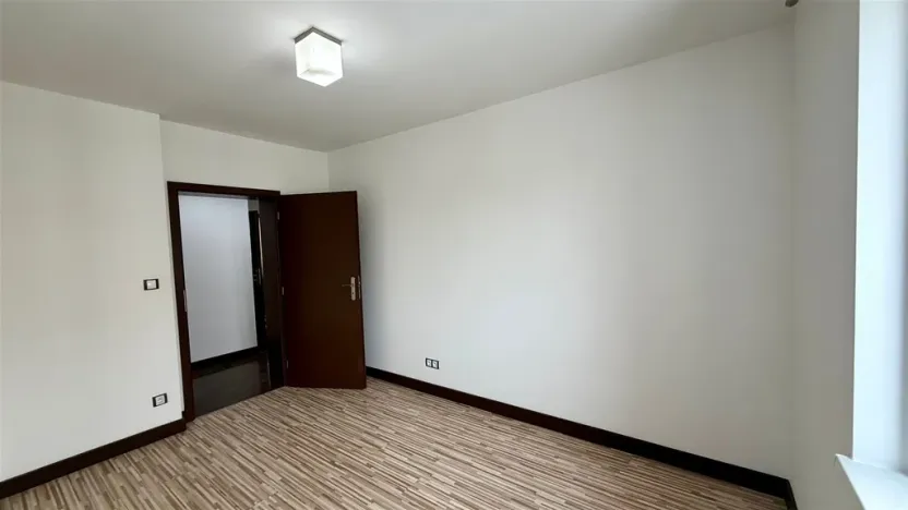 Pronájem bytu 4+kk, Cheb, Husova, 78 m2