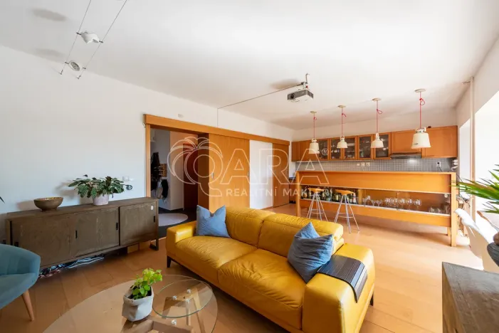 Pronájem rodinného domu, Statenice, Ke Kulnám, 191 m2