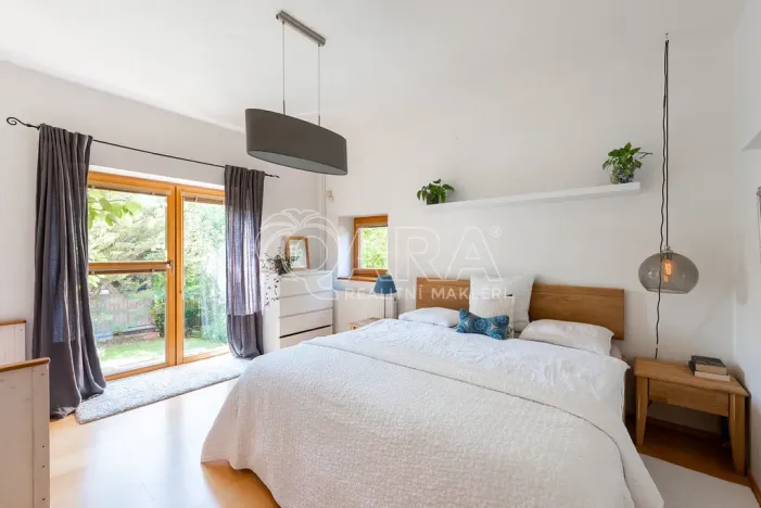 Pronájem rodinného domu, Statenice, Ke Kulnám, 191 m2