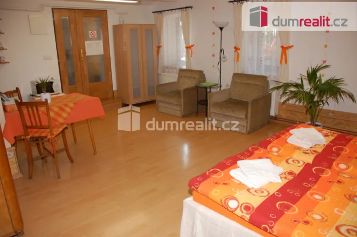 Pronájem bytu 1+kk, Břeclav, Nerudova, 35 m2