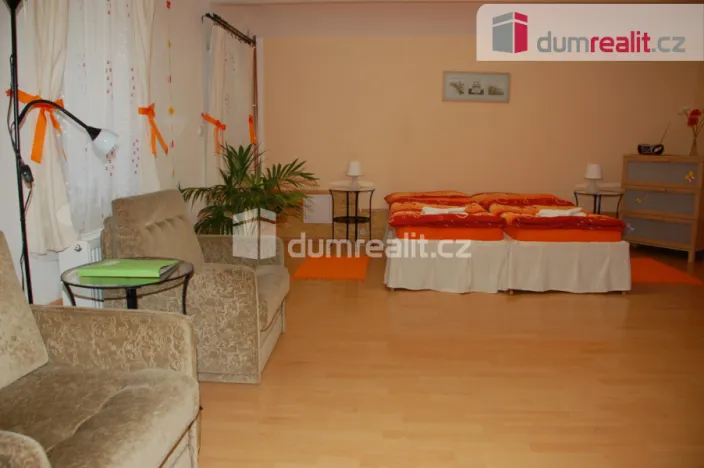 Pronájem bytu 1+kk, Břeclav, Nerudova, 35 m2