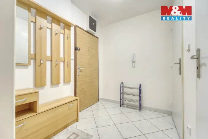 Prodej bytu 1+1, Praha - Černý Most, Bouřilova, 38 m2