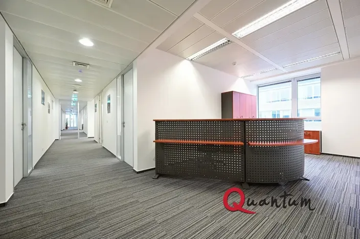 Pronájem kanceláře, Praha - Dejvice, Evropská, 503 m2