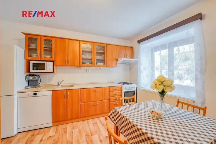 Prodej rodinného domu, Sedlčany, 93 m2