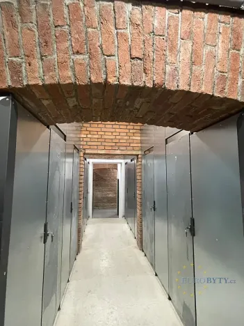 Pronájem bytu 1+kk, Praha - Vršovice, Bartoškova, 36 m2