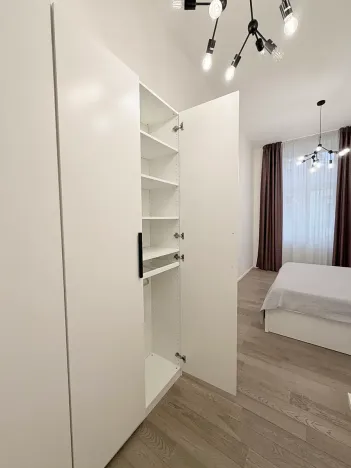 Pronájem bytu 2+1, Praha - Nové Město, Opletalova, 80 m2