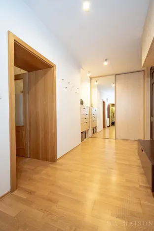 Pronájem bytu 2+kk, Praha - Vršovice, Ruská, 74 m2