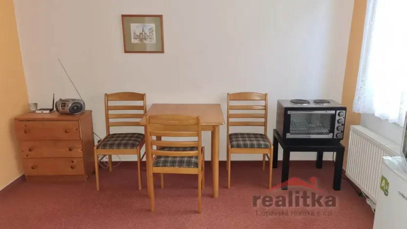 Pronájem bytu 1+1, Opava - Předměstí, Těšínská, 35 m2