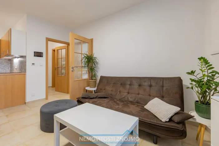 Pronájem bytu 2+kk, Znojmo, Krátká, 50 m2