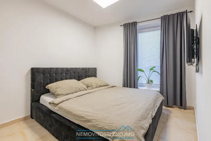 Pronájem bytu 2+kk, Znojmo, Krátká, 50 m2