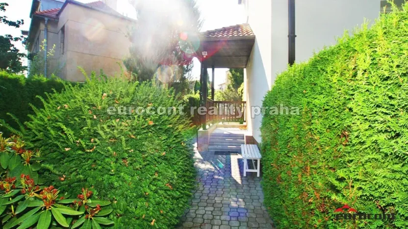 Pronájem bytu 3+1, Praha, Obrovského, 90 m2