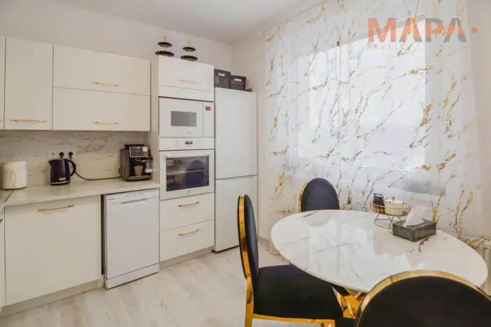 Prodej bytu 3+1, Jirkov, Na Borku, 72 m2