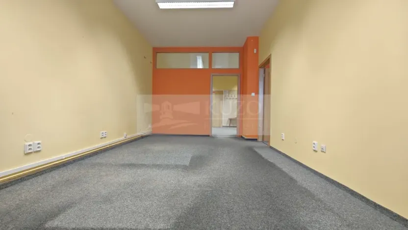 Pronájem kanceláře, Pečky, Chvalovická, 71 m2