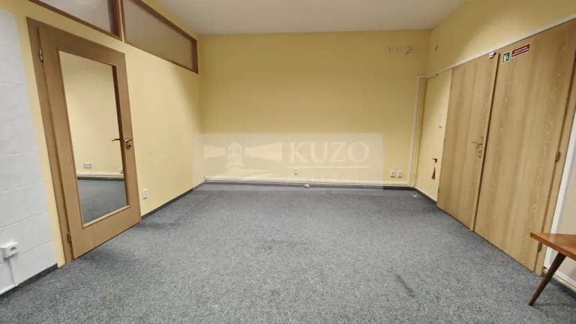 Pronájem kanceláře, Pečky, Chvalovická, 71 m2