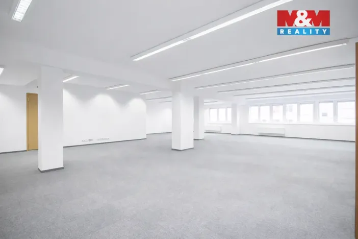 Pronájem kanceláře, Praha - Hostivař, Na Plískavě, 401 m2