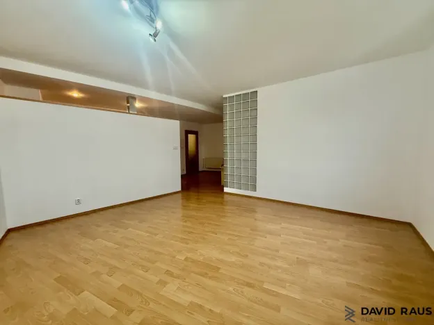 Pronájem bytu 2+kk, Brno - Židenice, Bubeníčkova, 64 m2
