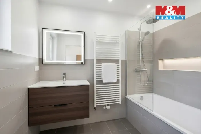 Prodej rodinného domu, Osečná, U Potoka, 170 m2