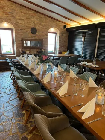 Pronájem restaurace, Velké Pavlovice, Bezručova, 74 m2