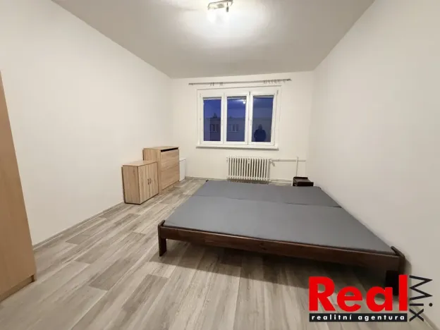 Pronájem bytu 2+1, Zlín - Malenovice, Chelčického, 54 m2