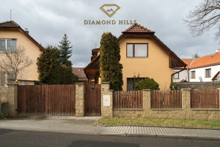 Prodej rodinného domu, Kozojedy, Českobrodská, 299 m2