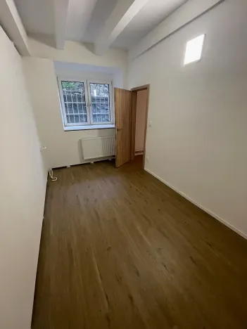 Pronájem bytu 2+kk, Praha - Nusle, Čiklova, 37 m2