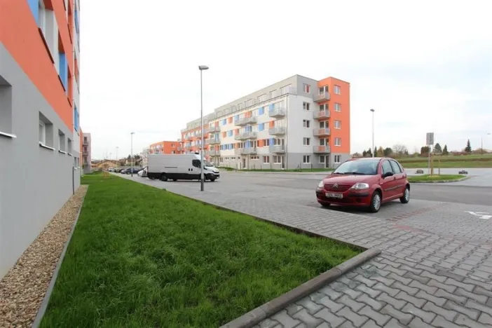 Pronájem bytu 1+kk, Brno, Bučkova, 27 m2