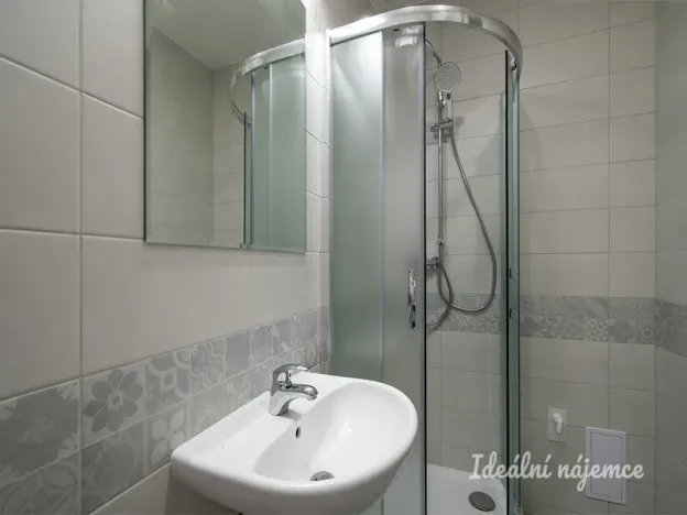 Pronájem bytu 2+kk, Praha - Žižkov, Basilejské náměstí, 49 m2