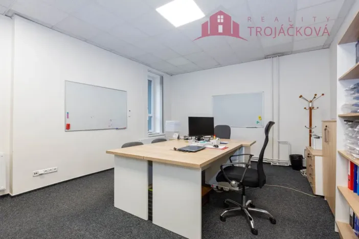 Pronájem kanceláře, Havířov - Prostřední Suchá, U Pošty, 802 m2