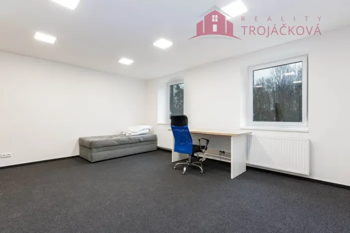 Pronájem kanceláře, Havířov - Prostřední Suchá, U Pošty, 802 m2