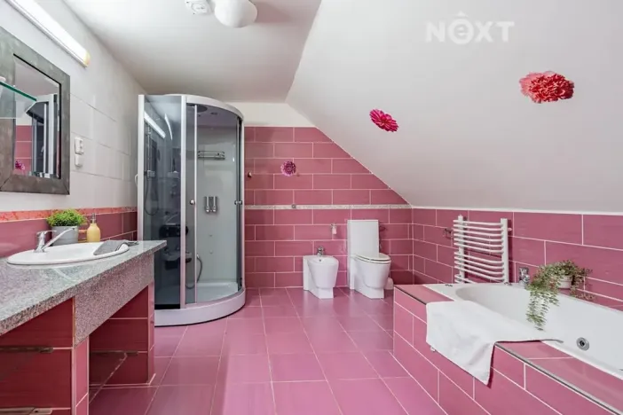 Prodej rodinného domu, Horní Stropnice, 360 m2