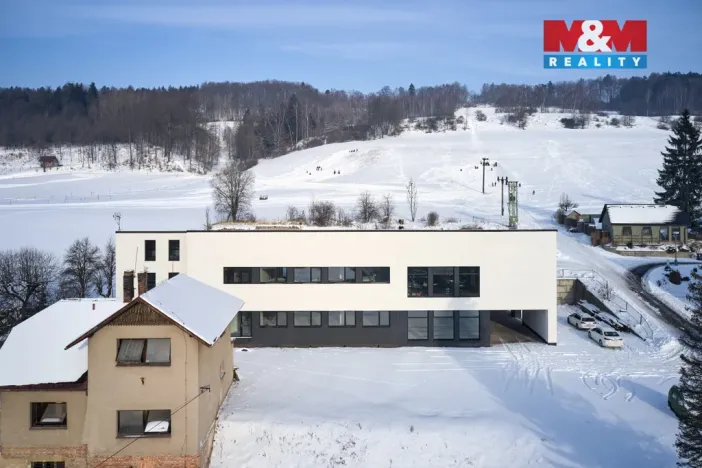 Pronájem skladu, Hronov - Zbečník, 780 m2