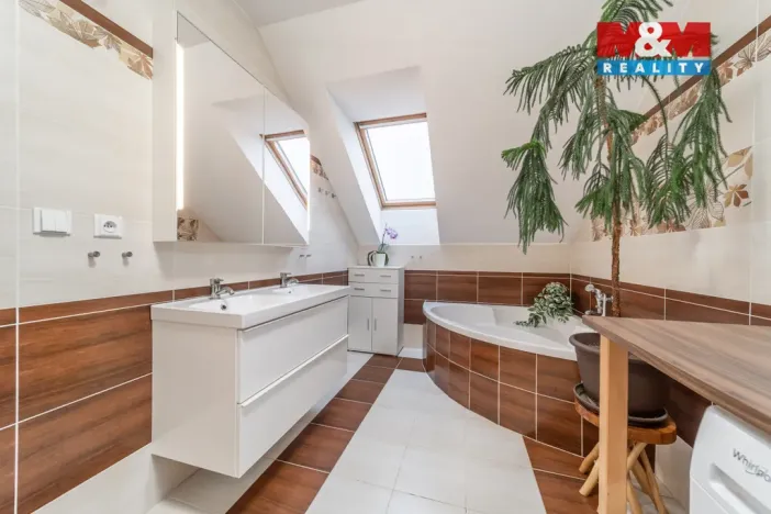 Prodej rodinného domu, Zlatá, 148 m2