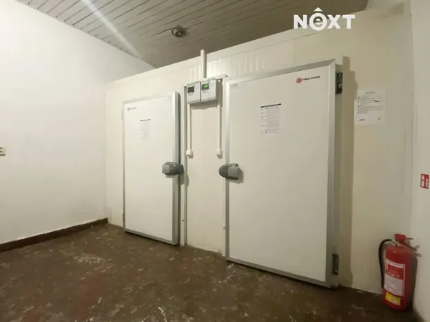 Pronájem obchodního prostoru, Praha - Uhříněves, Přátelství, 165 m2