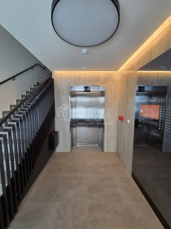 Pronájem bytu 2+kk, Kralupy nad Vltavou, Nádražní, 38 m2