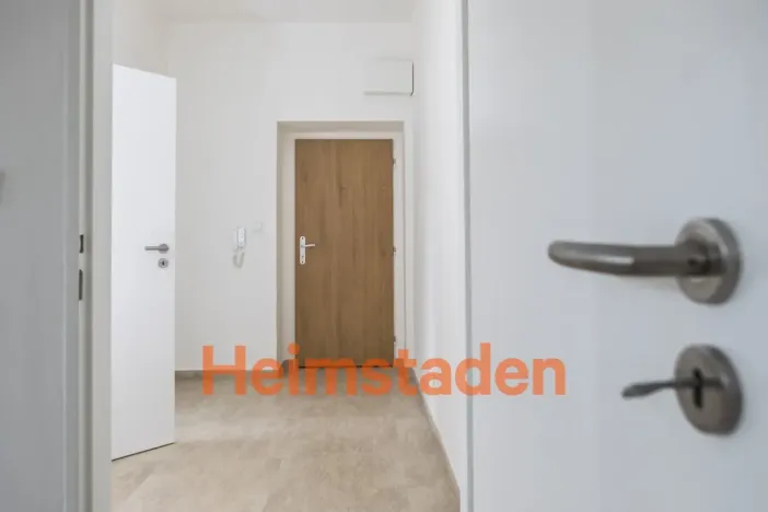 Pronájem bytu 2+kk, Ostrava - Kunčičky, Nadační, 46 m2