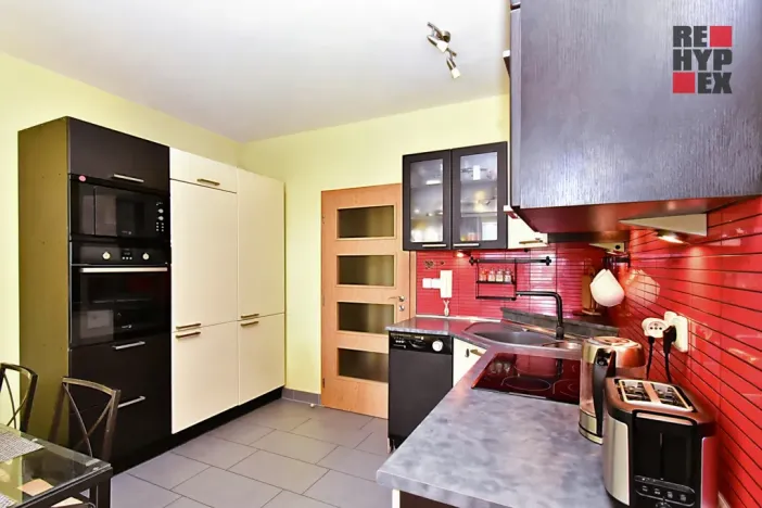 Pronájem bytu 4+kk, Liberec - Liberec VI-Rochlice, Nádvorní, 83 m2