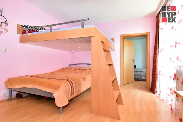 Pronájem bytu 4+kk, Liberec - Liberec VI-Rochlice, Nádvorní, 83 m2