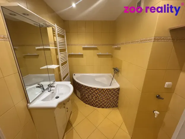 Pronájem bytu 3+1, Žatec, Svatováclavská, 61 m2