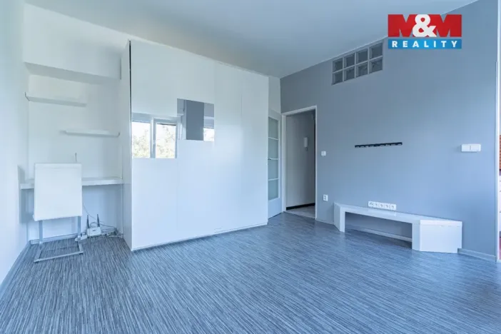 Pronájem bytu 1+kk, Hradec Králové, Labská kotlina, 25 m2