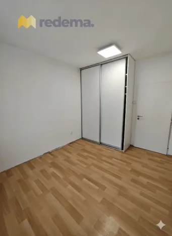 Pronájem bytu 3+kk, Praha - Strašnice, Nučická, 69 m2