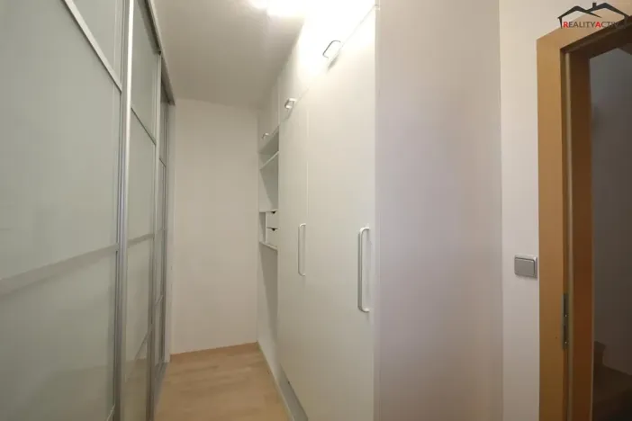 Pronájem bytu 3+kk, Brno, Majdalenky, 161 m2