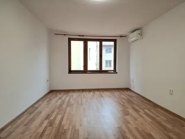 Pronájem bytu 1+1, Dobruška, Šubertovo nám., 28 m2