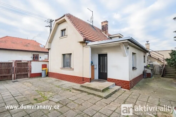 Prodej vícegeneračního domu, Vraňany, 283 m2