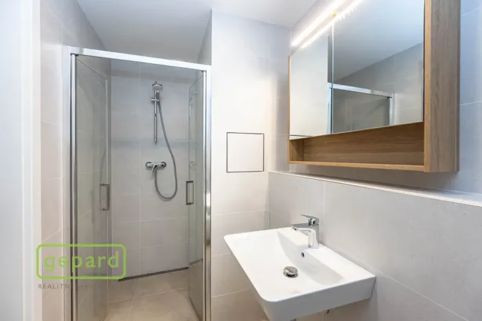 Pronájem bytu 1+kk, Hostivice, Cihlářská, 30 m2