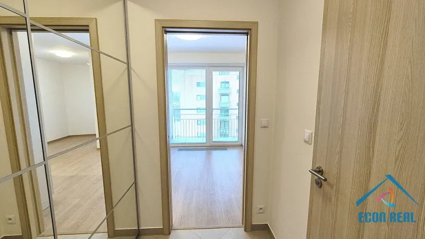 Pronájem bytu 1+kk, Praha - Chodov, Drahňovická, 32 m2
