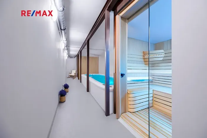 Prodej bytu 2+kk, Svoboda nad Úpou, Nádražní, 54 m2