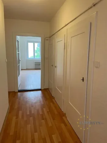 Pronájem bytu 2+kk, Praha - Nusle, Žateckých, 45 m2