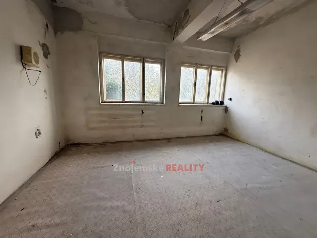 Pronájem skladu, Znojmo, 248 m2